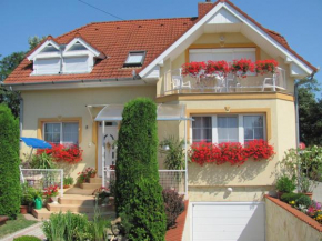 Отель Annamaria Apartmenthouse  Хевиз
